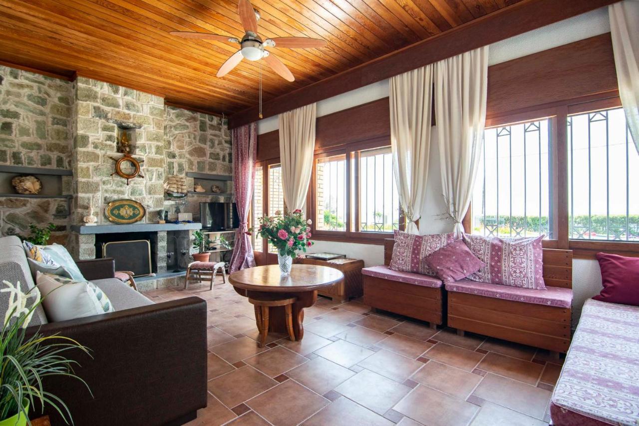 Clio Beach House By Travel Pro Services - Metochi Halkidiki Созополь Экстерьер фото