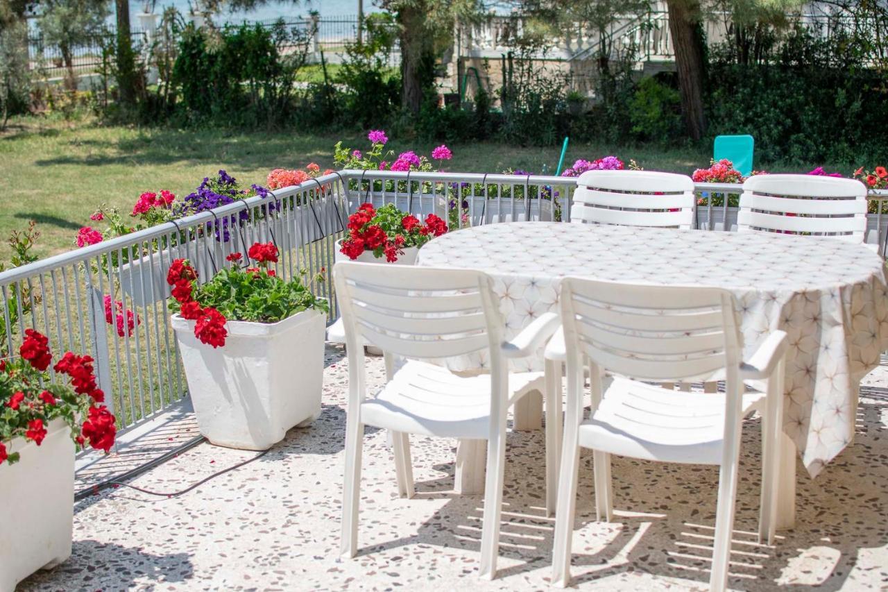 Clio Beach House By Travel Pro Services - Metochi Halkidiki Созополь Экстерьер фото